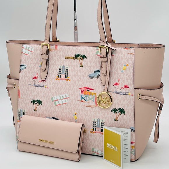 Michael Kors Large Gilly tote Bag & Trifold Wallet